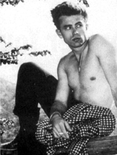 james_dean_shirtless