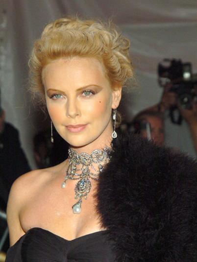 2004 Costume Institute Gala "Dangerous Liaisons" - Arrivals