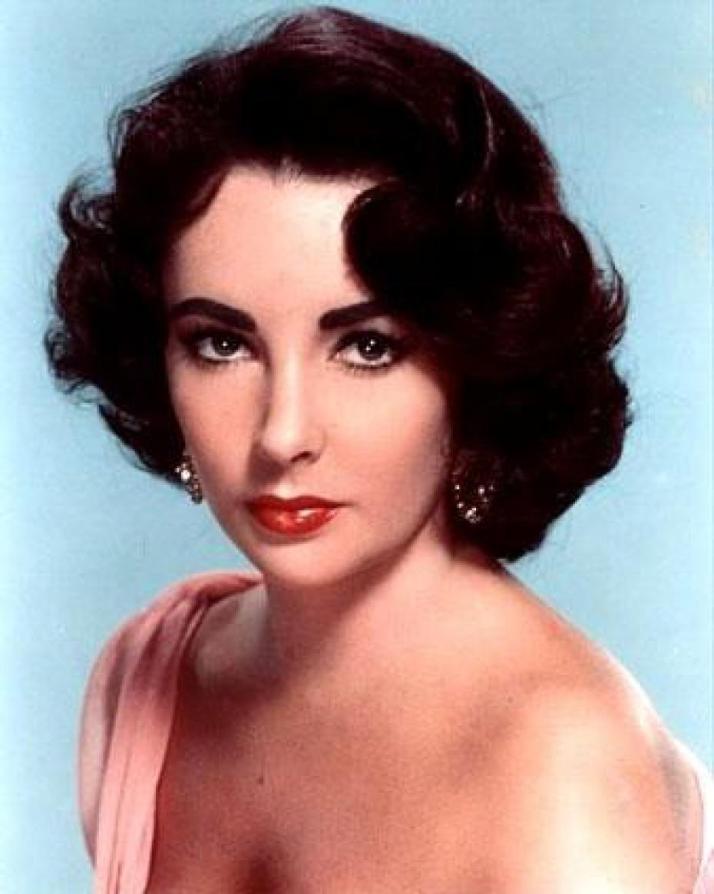 elizabeth-taylor-une-etoile-s-en-est-allee-image-445989-article-ajust_930
