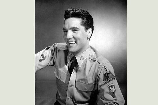 elvis-presley-241929